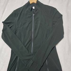 Lululemon Define Rainforest Green Size 12